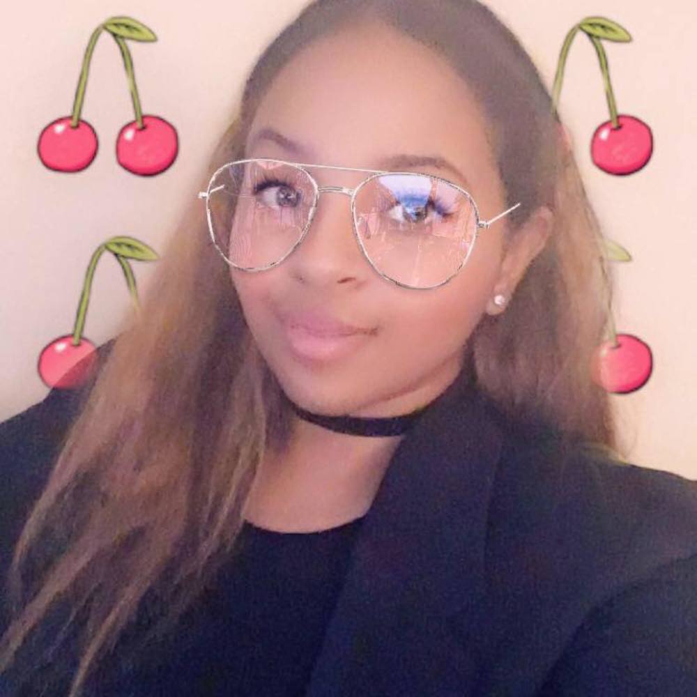 Meet your Posher, Yasmin